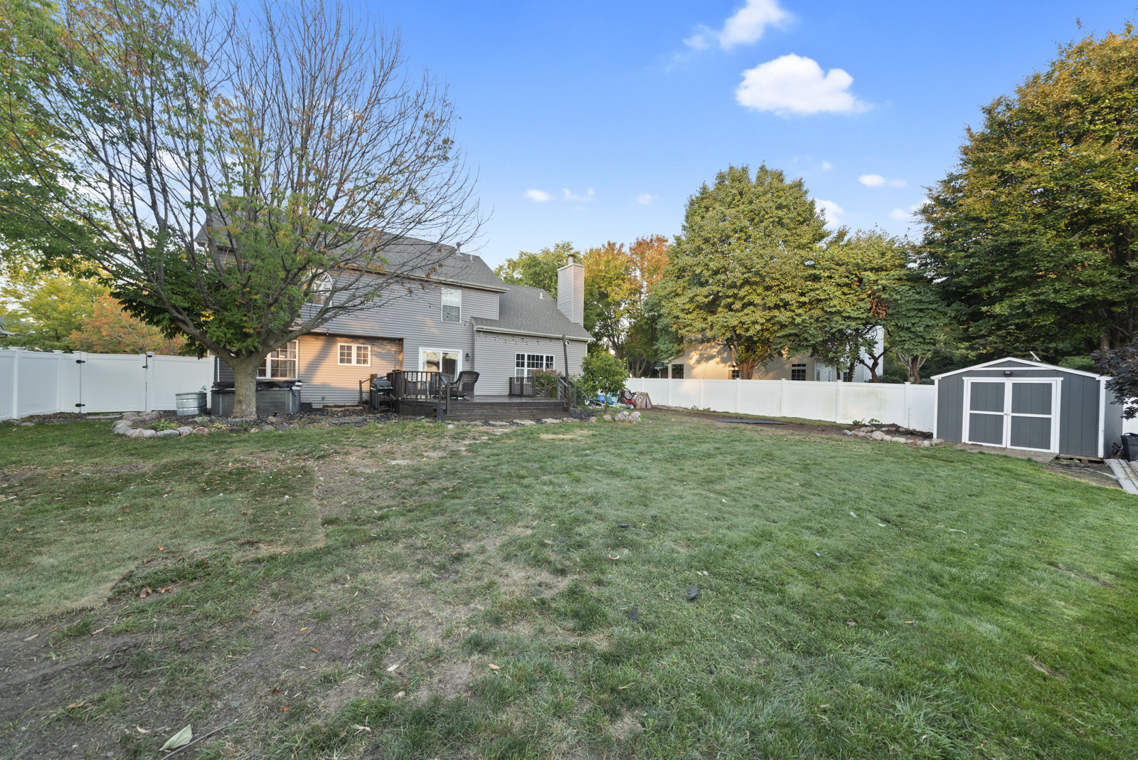 466 Greenview Lane, Oswego, IL 60543
