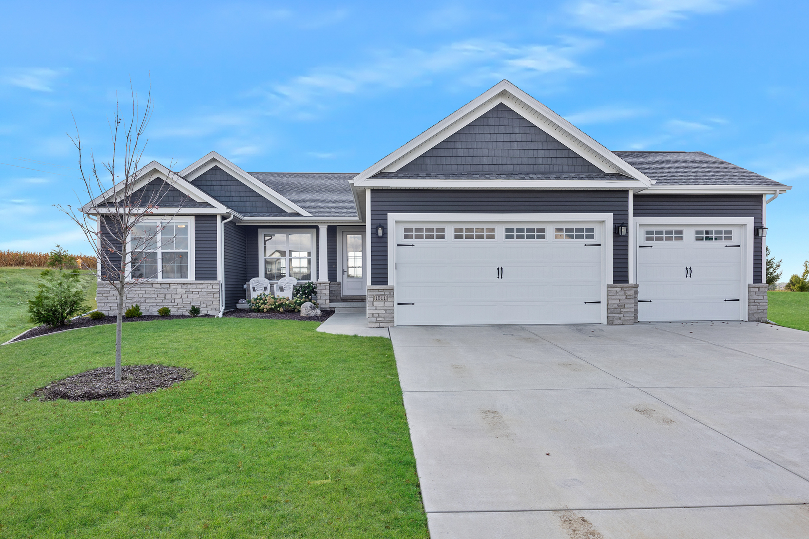 1511 Lincoln Park Drive, Bloomington, IL 61705