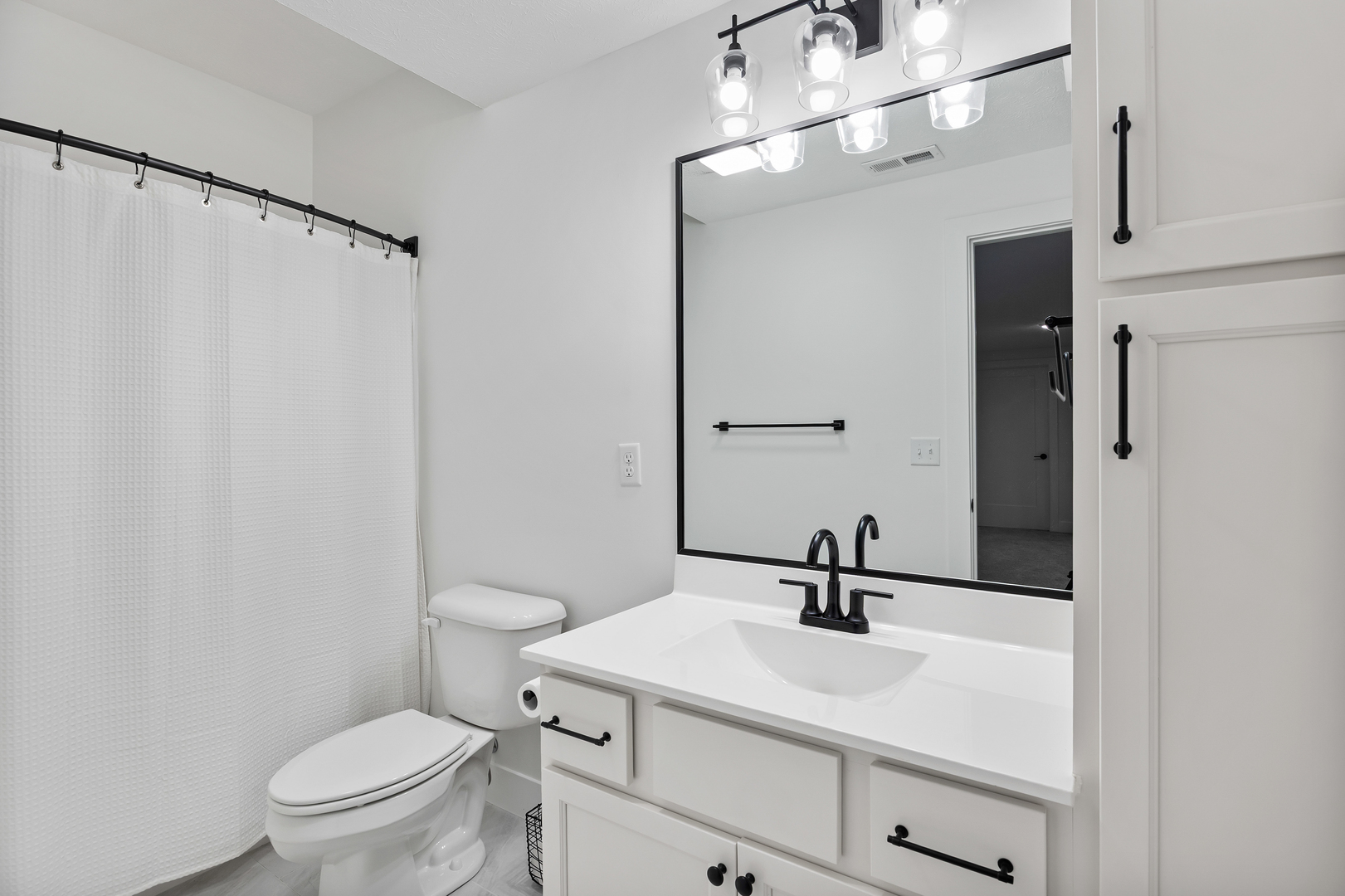 1511 Lincoln Park Drive, Bloomington, IL 61705