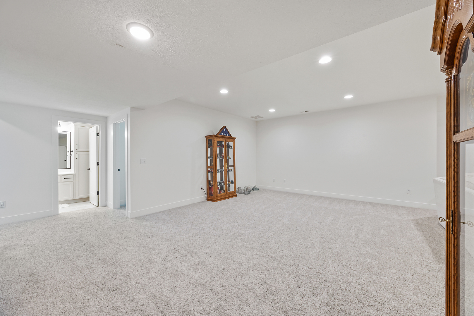 1511 Lincoln Park Drive, Bloomington, IL 61705