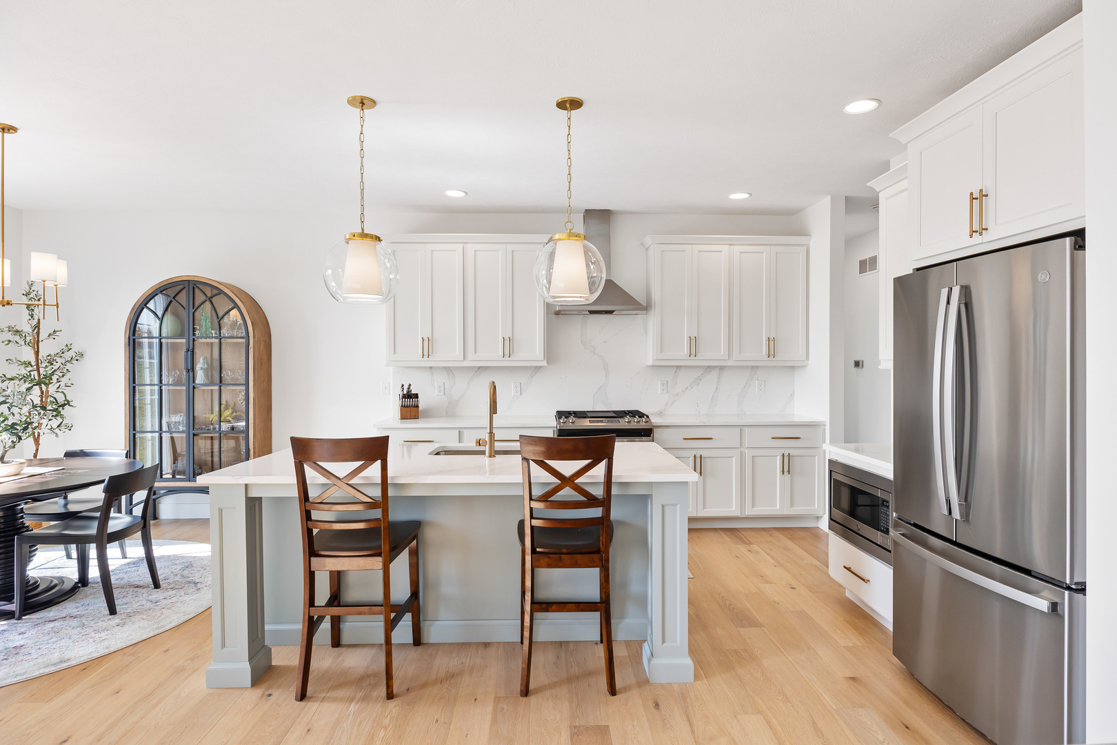 1511 Lincoln Park Drive, Bloomington, IL 61705