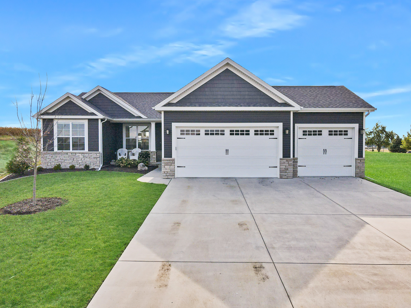 1511 Lincoln Park Drive, Bloomington, IL 61705