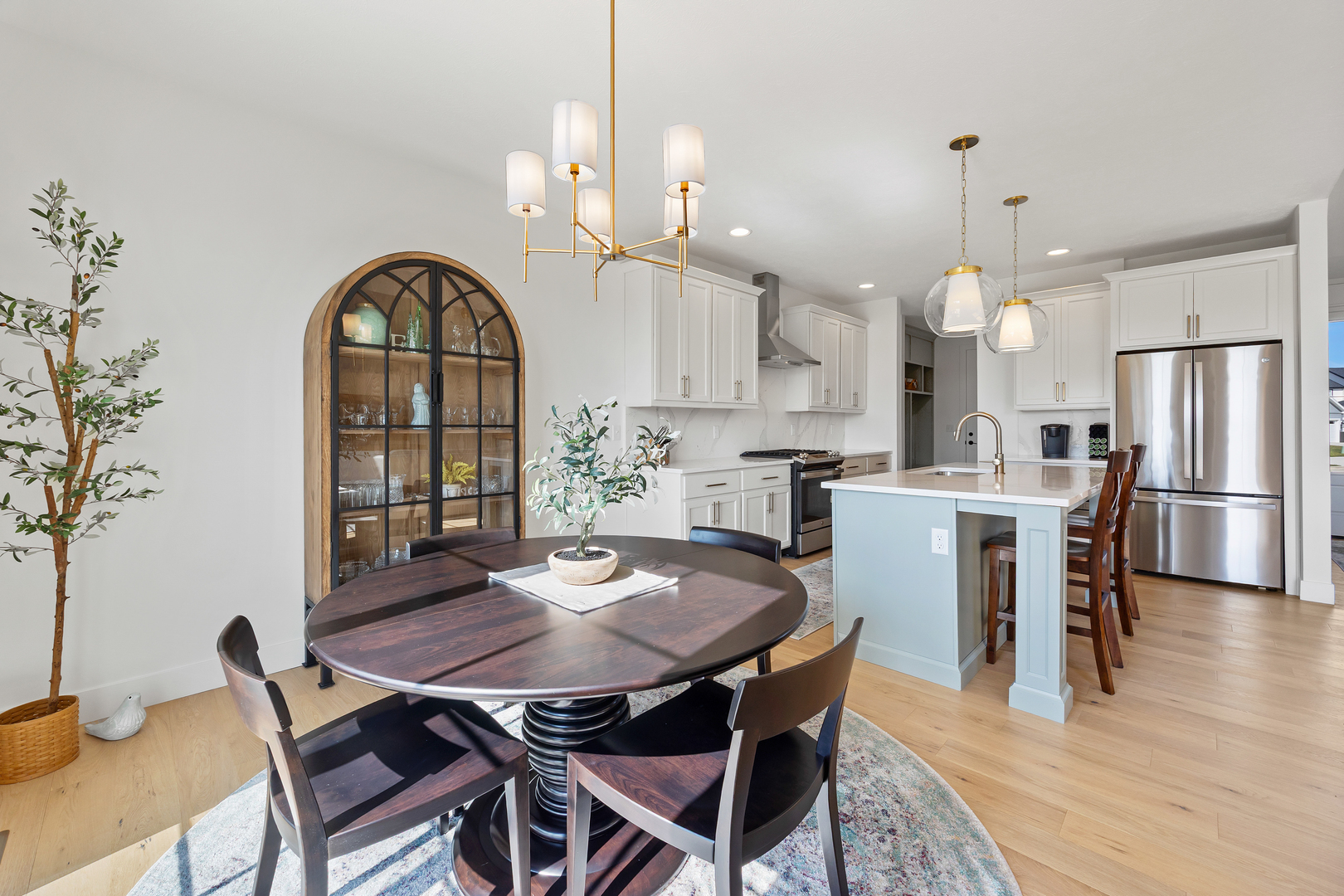 1511 Lincoln Park Drive, Bloomington, IL 61705