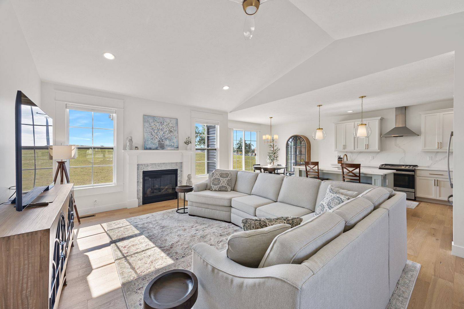 1511 Lincoln Park Drive, Bloomington, IL 61705