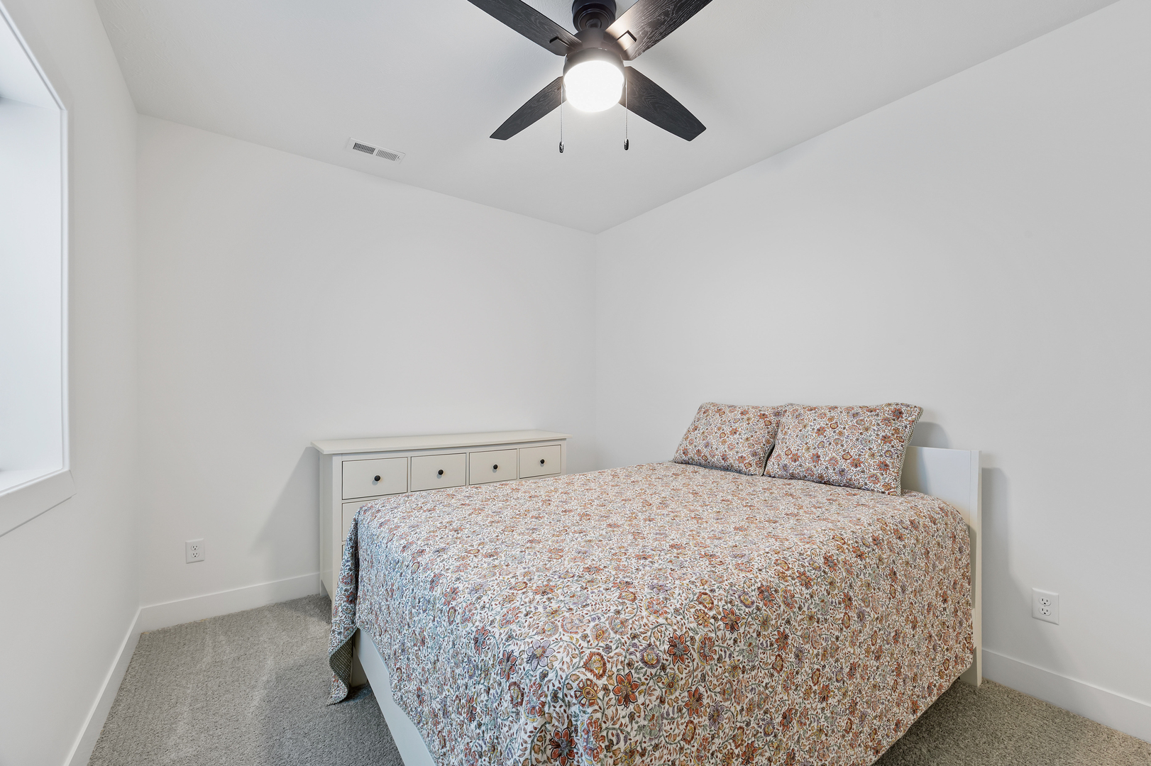 1511 Lincoln Park Drive, Bloomington, IL 61705