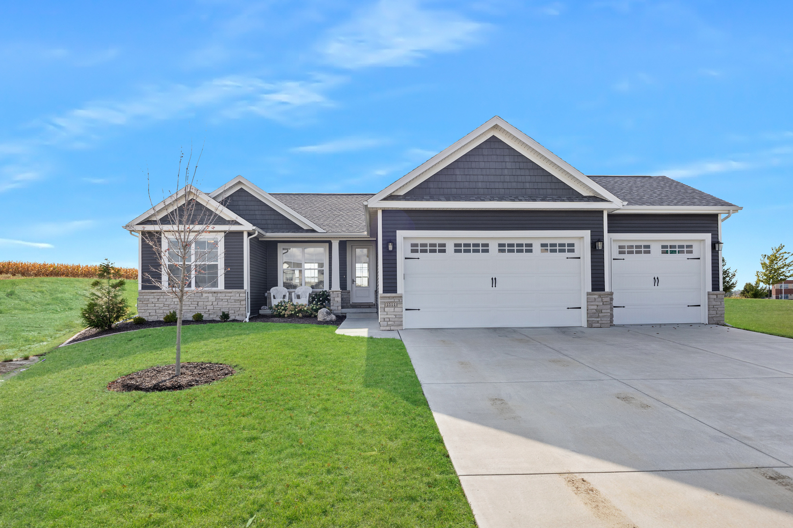 1511 Lincoln Park Drive, Bloomington, IL 61705