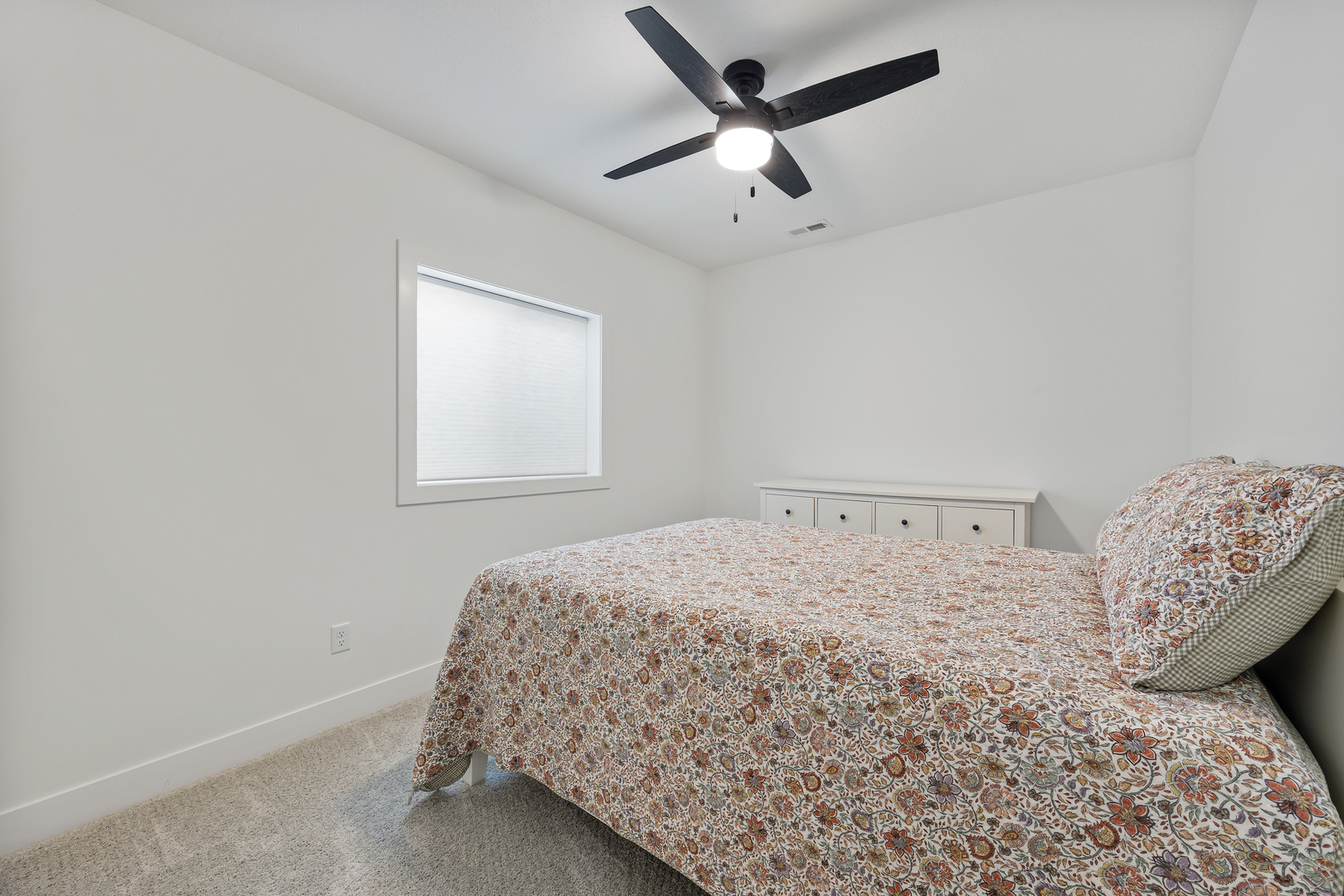 1511 Lincoln Park Drive, Bloomington, IL 61705