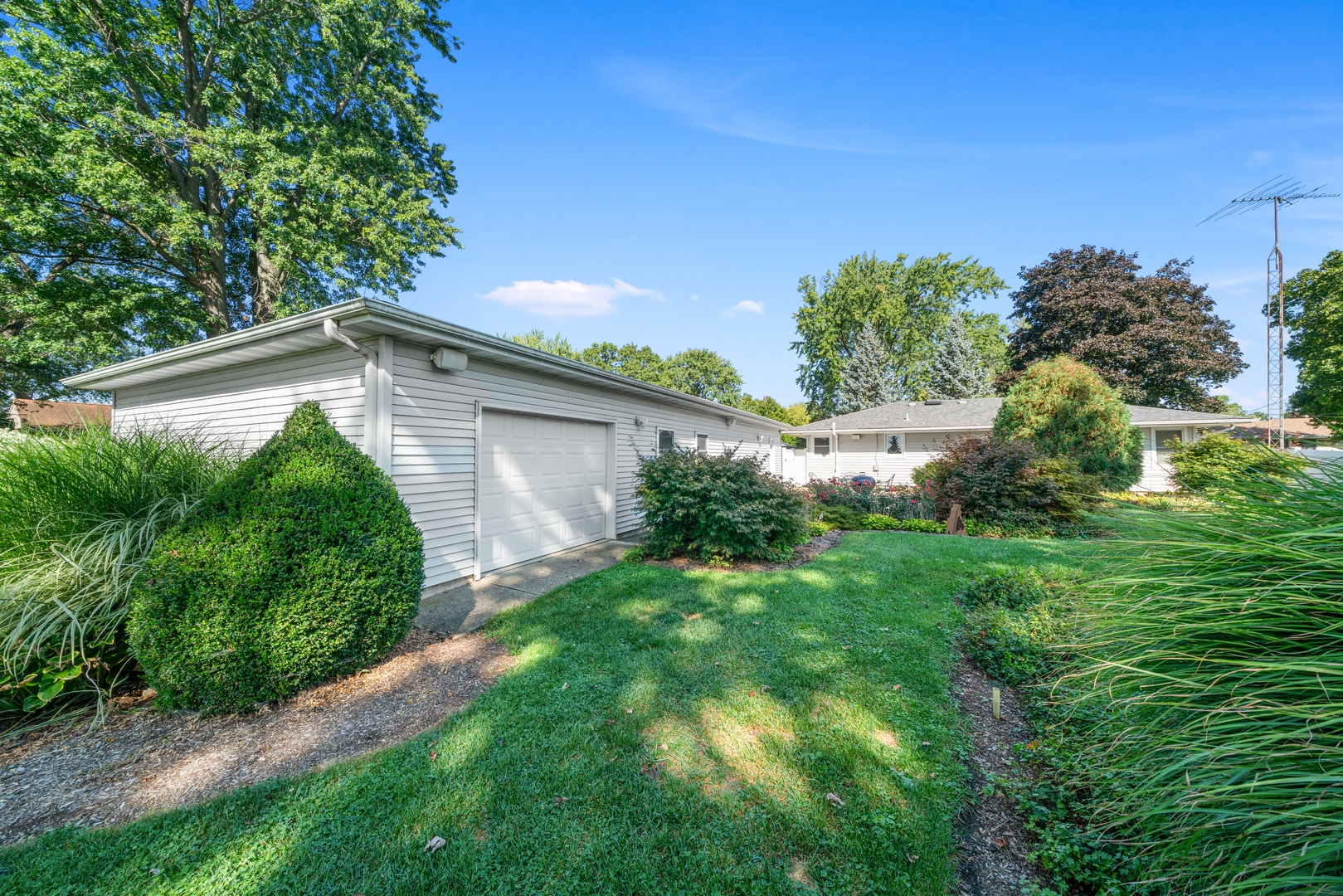 403 Corri Lane, Plano, IL 60545