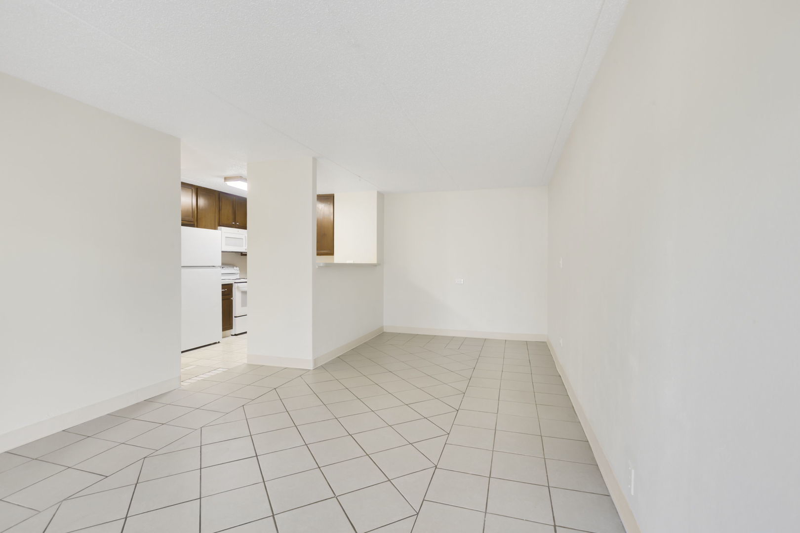 5600 ASTOR Lane #103, Rolling Meadows, IL 60008