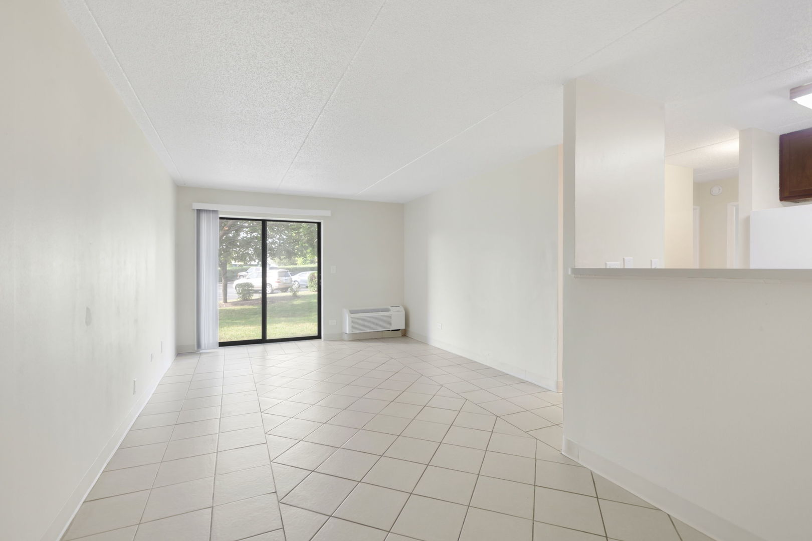 5600 ASTOR Lane #103, Rolling Meadows, IL 60008