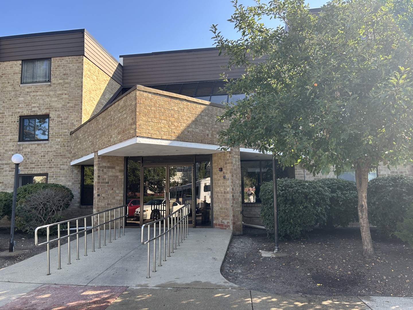 5600 ASTOR Lane #103, Rolling Meadows, IL 60008