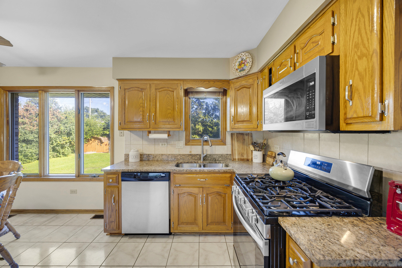 7810 W 102nd Street, Palos Hills, IL 60465