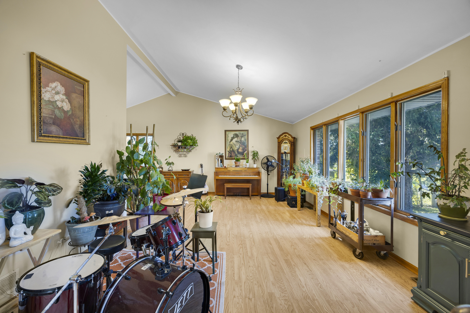 7810 W 102nd Street, Palos Hills, IL 60465