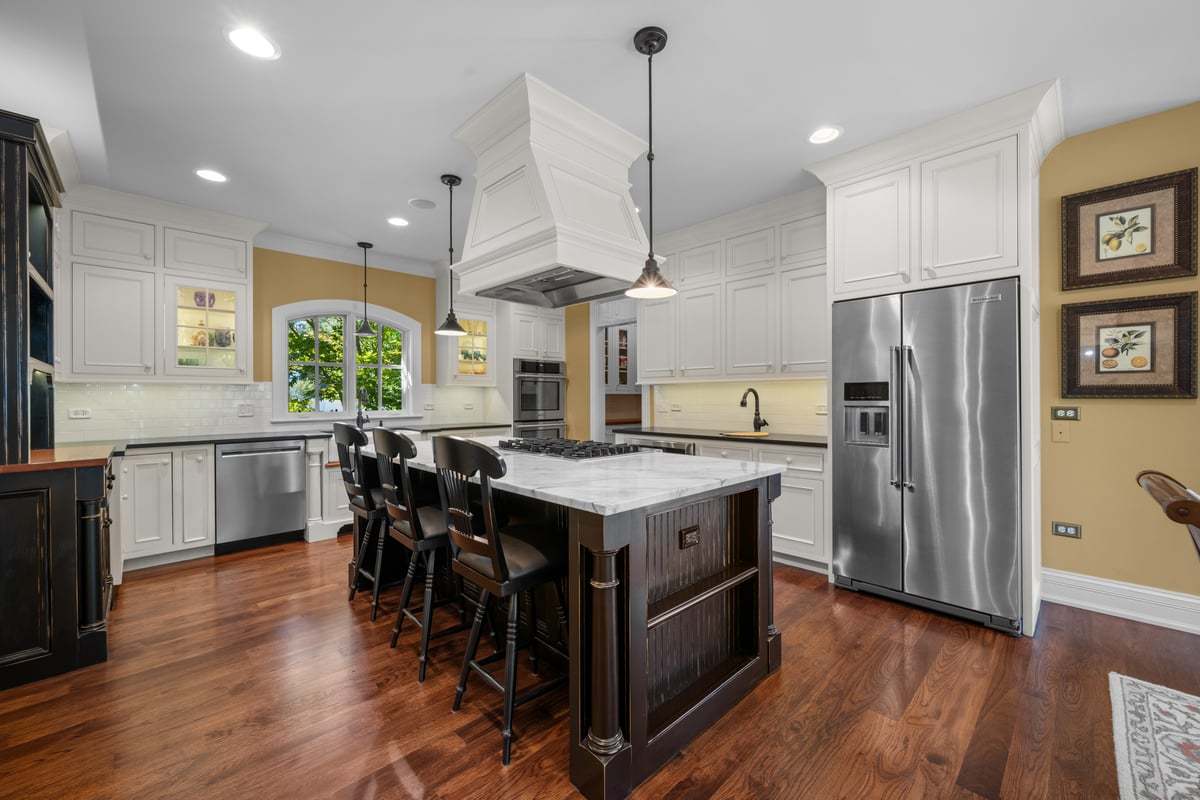 7s561 Green Acres Drive, Naperville, IL 60540