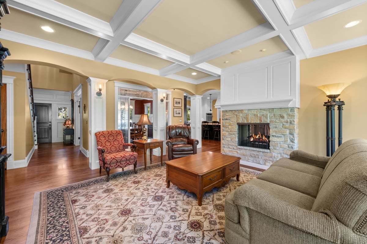 7s561 Green Acres Drive, Naperville, IL 60540