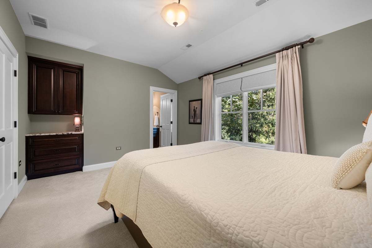 7s561 Green Acres Drive, Naperville, IL 60540