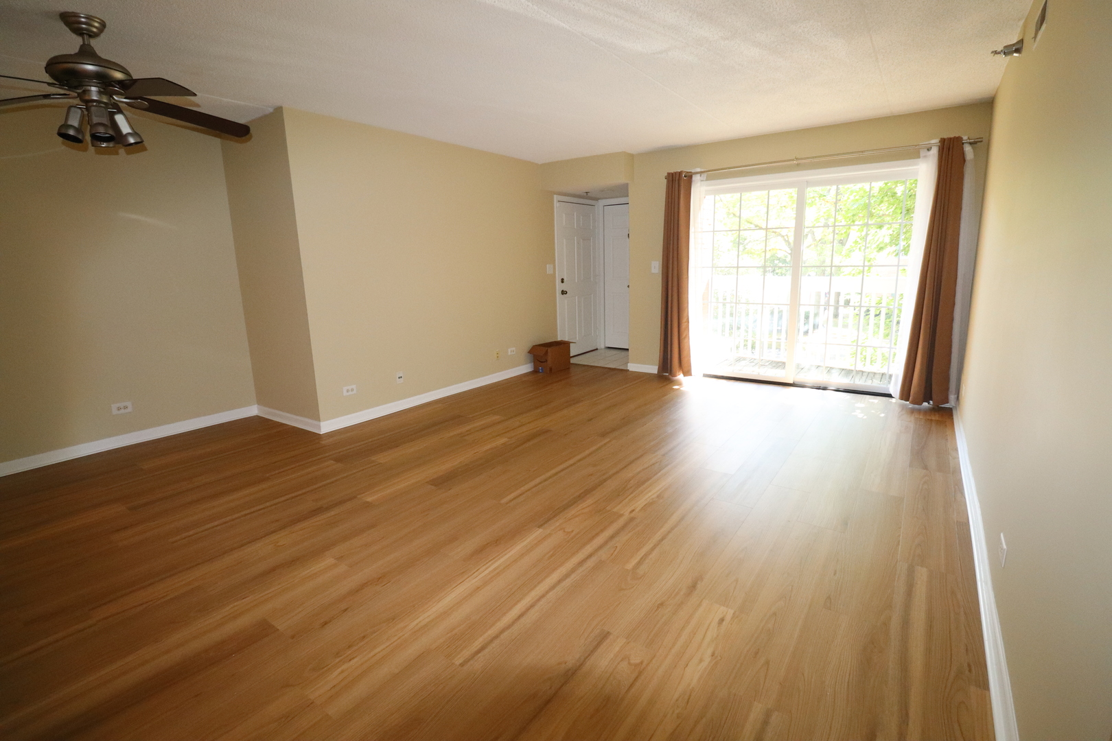 112 Day Street #204, Bloomingdale, IL 60108