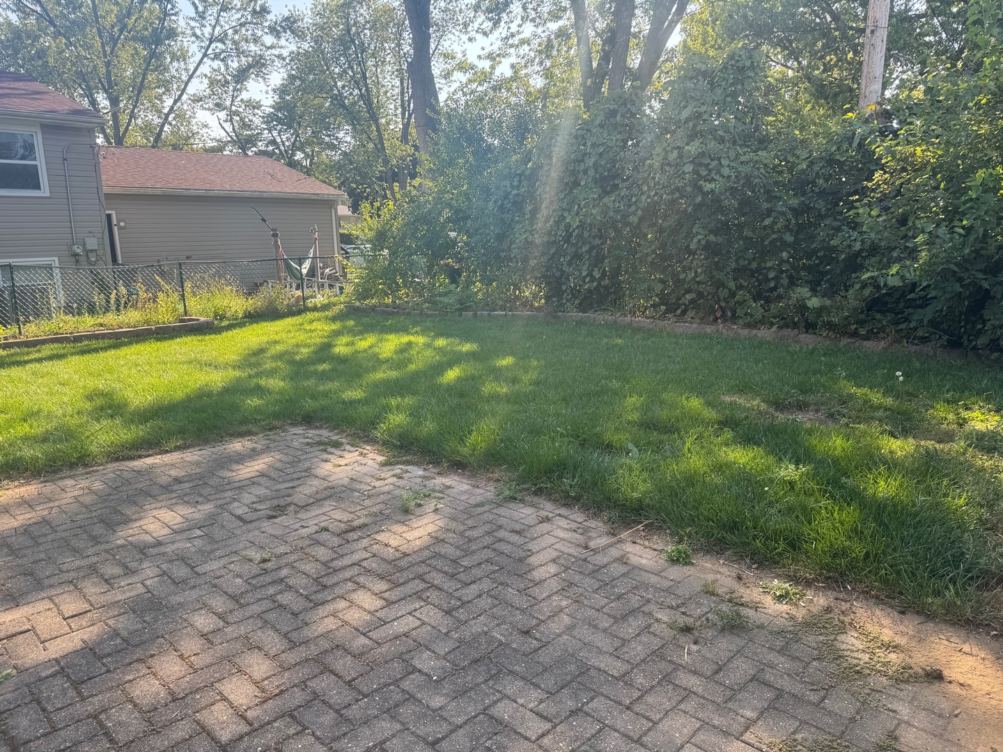 1423 Windsor Circle, Carpentersville, IL 60110