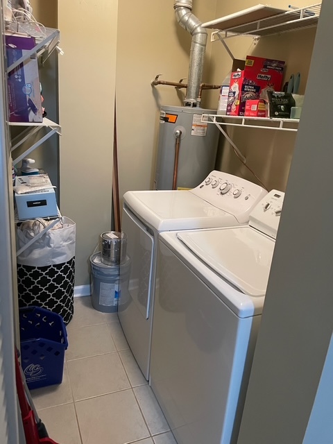 728 N Gary Avenue #212, Carol Stream, IL 60188