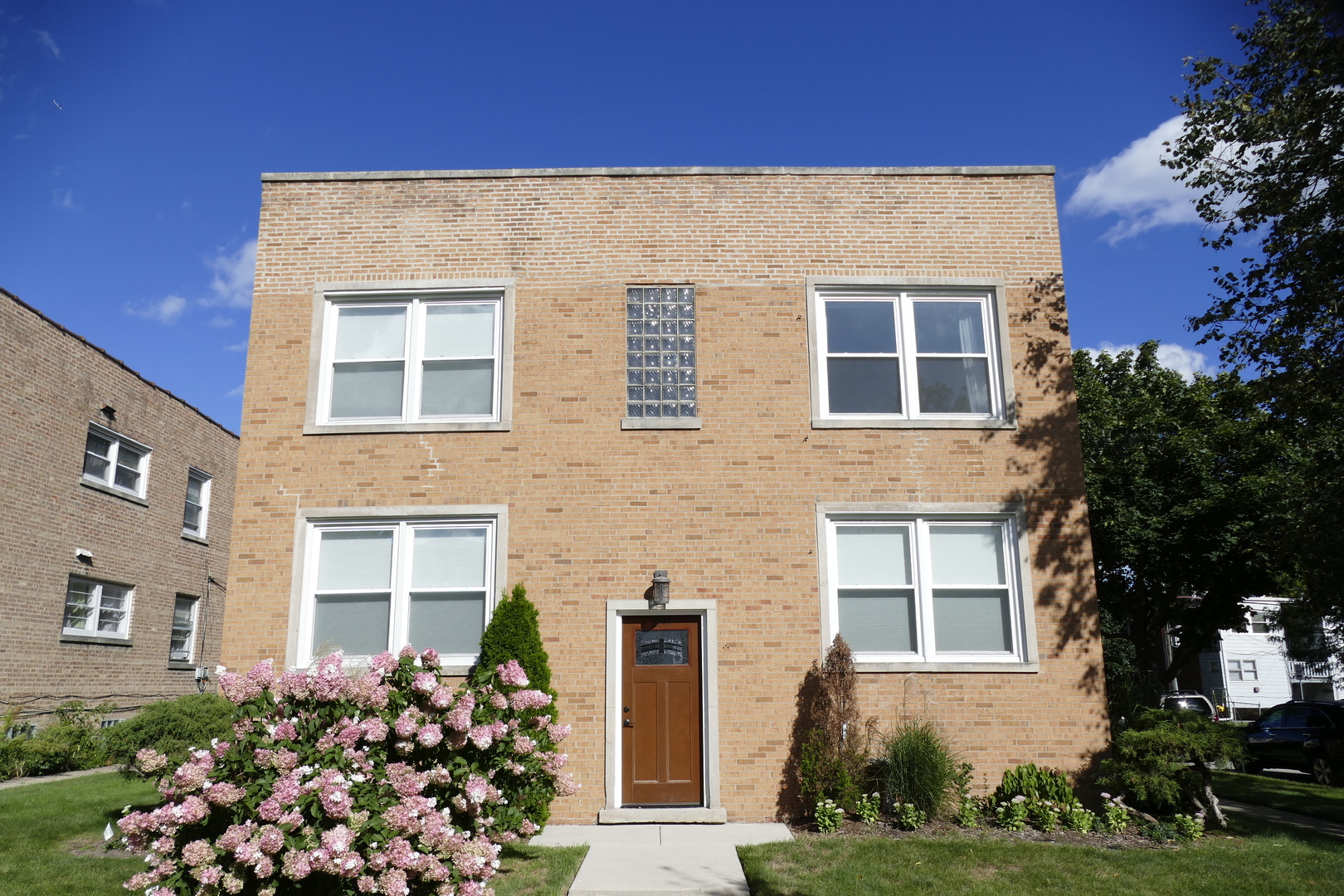 9003 Bronx Avenue #2S, Skokie, IL 60077