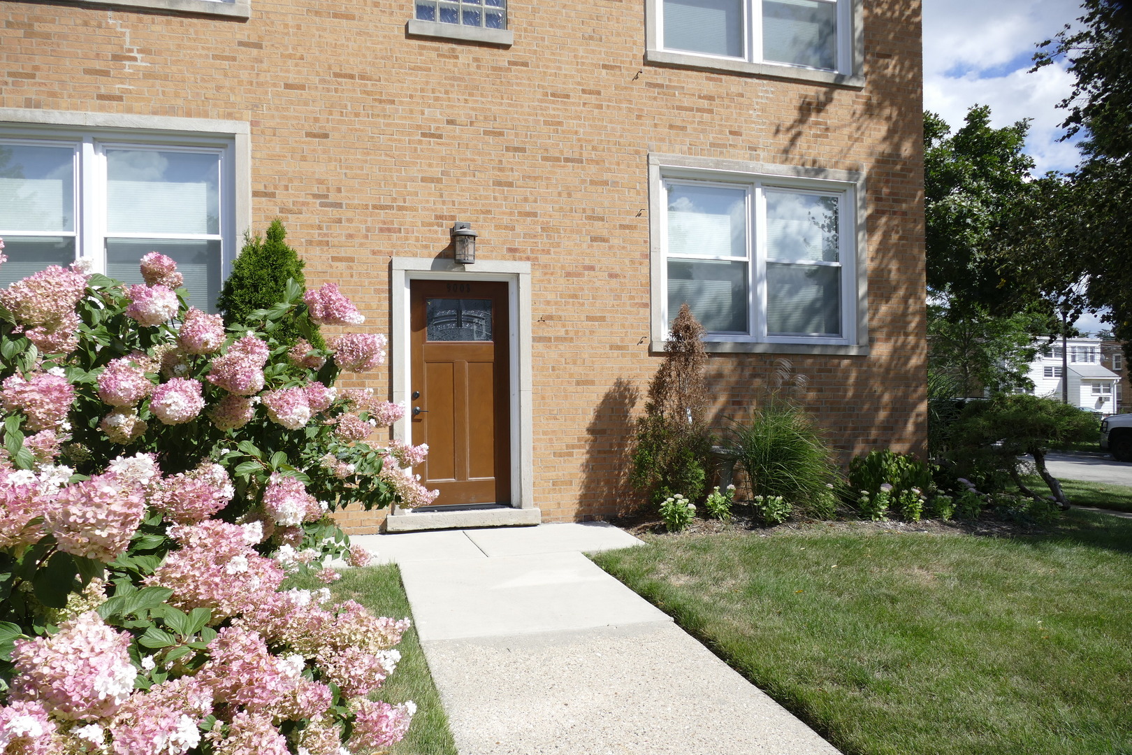 9003 Bronx Avenue #2S, Skokie, IL 60077