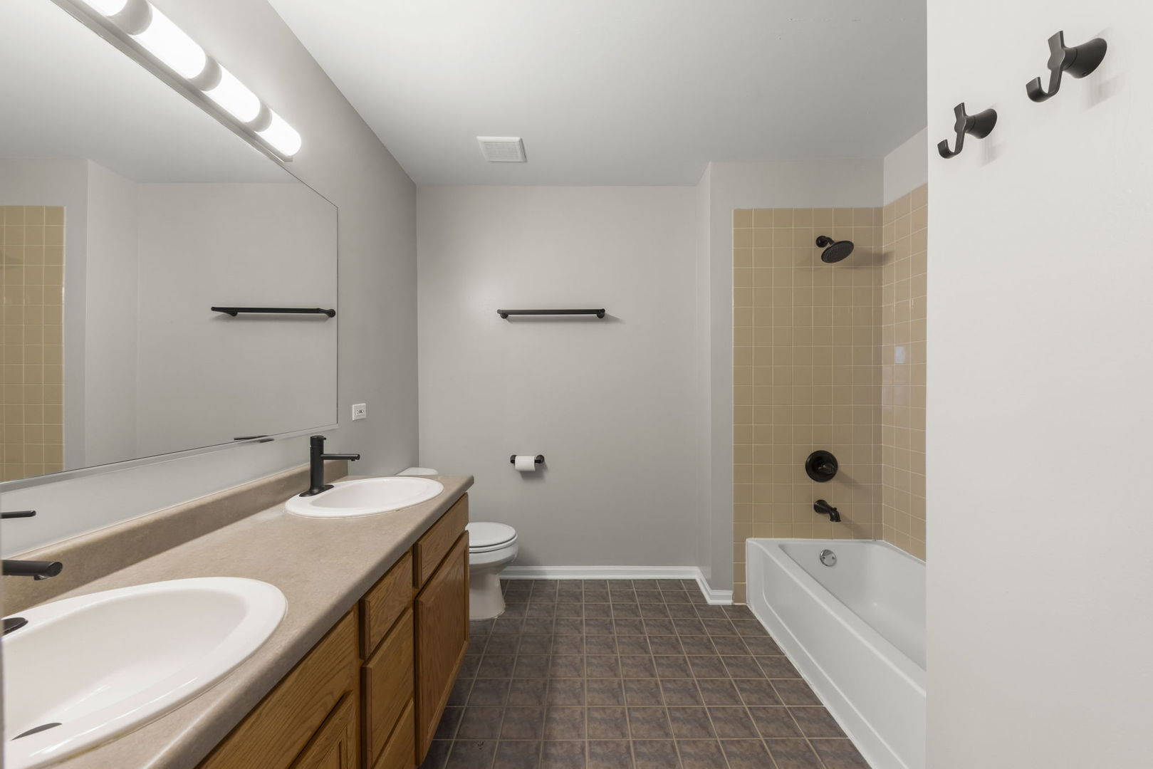 2911 Dearborn Court, Naperville, IL 60563