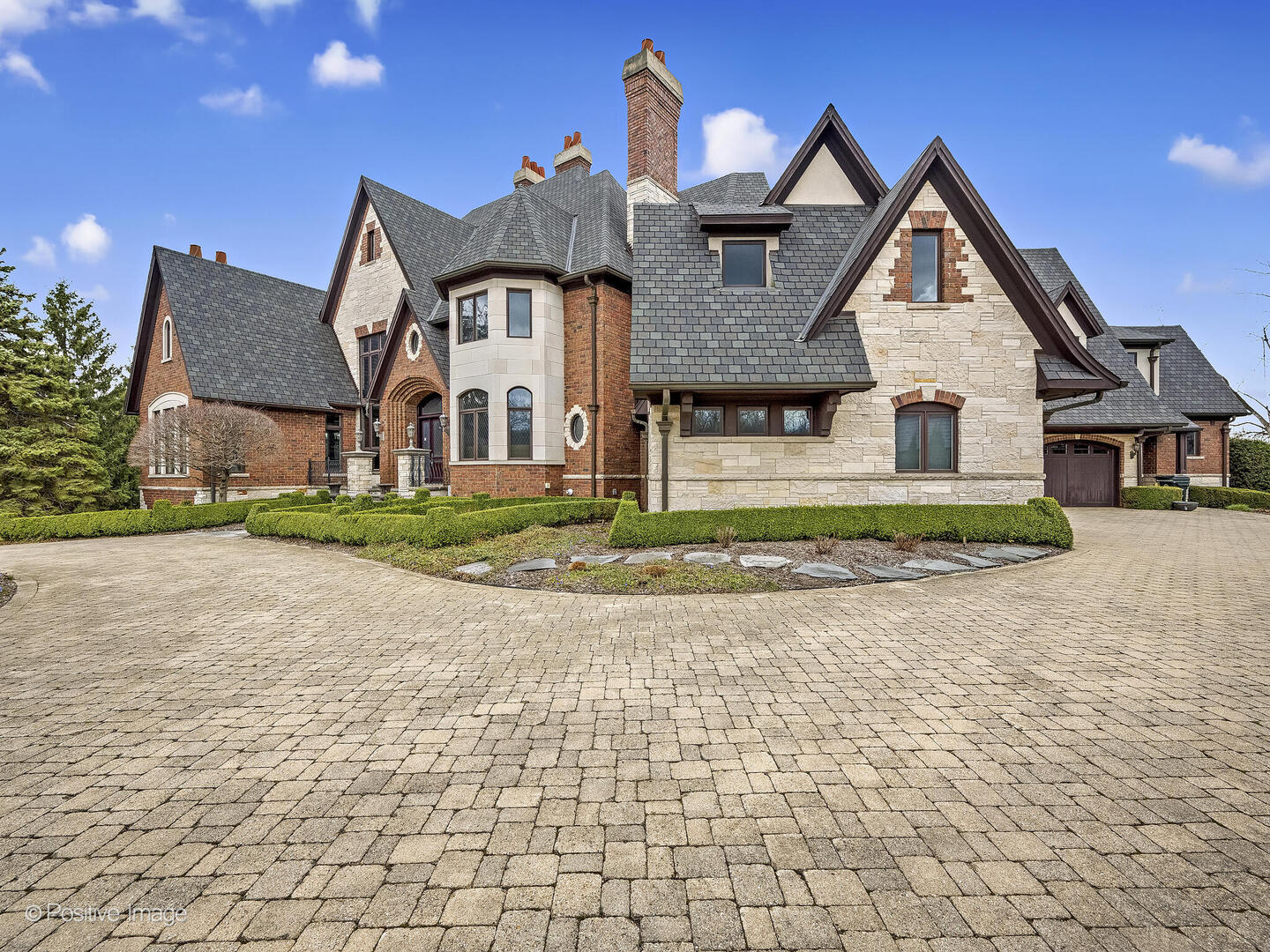 6655 Lee Court, Burr Ridge, IL 60527
