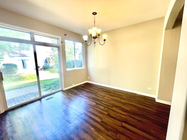 386 N Keswick Circle, Round Lake, IL 60073