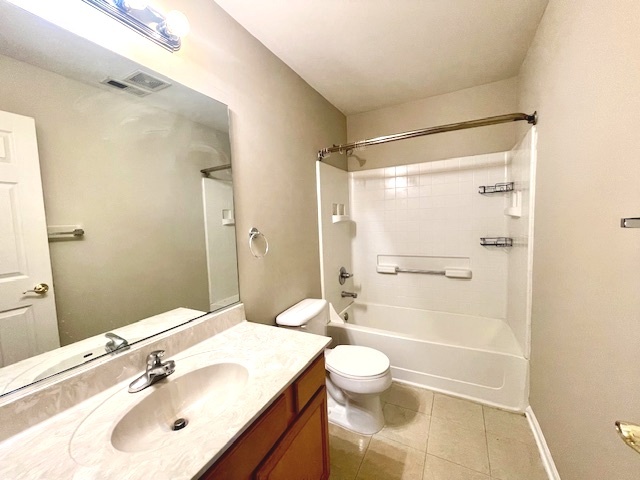 386 N Keswick Circle, Round Lake, IL 60073