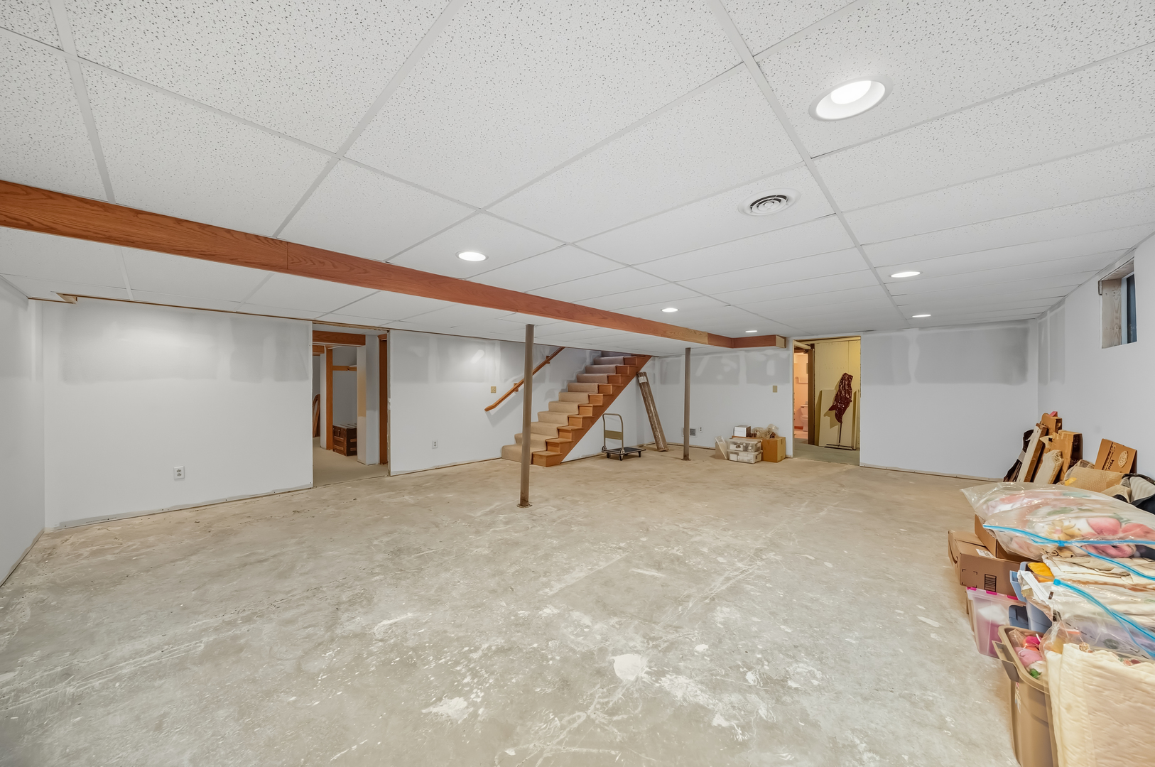 644 Karen Drive, Lake Holiday, IL 60552