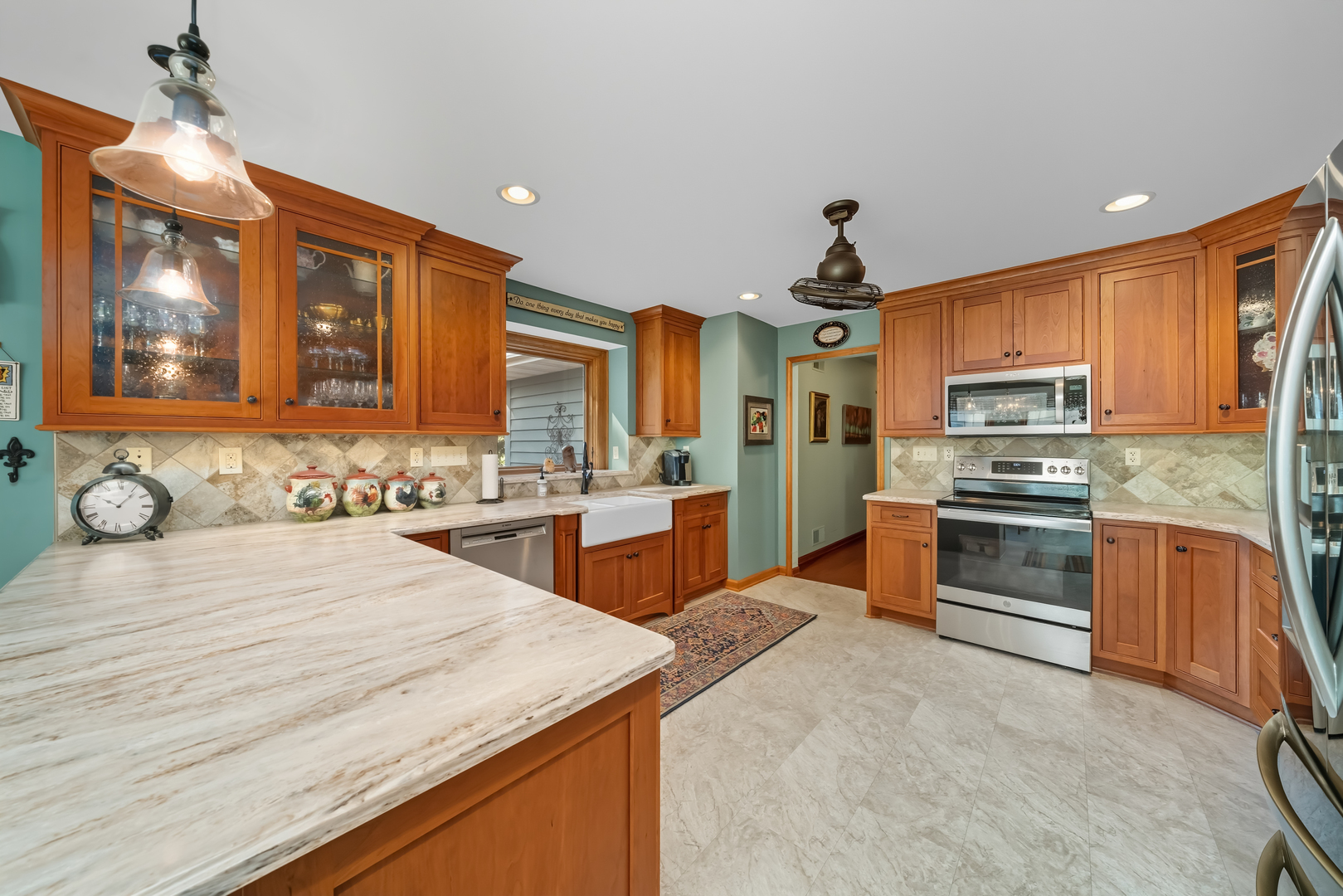 644 Karen Drive, Lake Holiday, IL 60552
