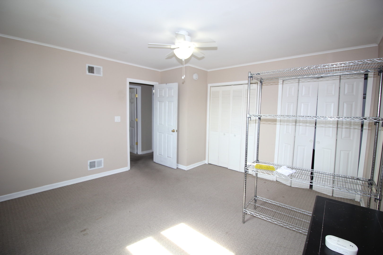 8001 S Kilpatrick Avenue, Chicago, IL 60652