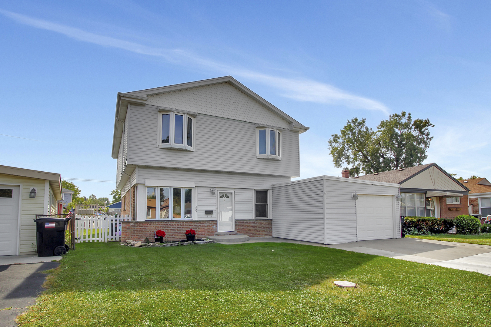 8001 S Kilpatrick Avenue, Chicago, IL 60652