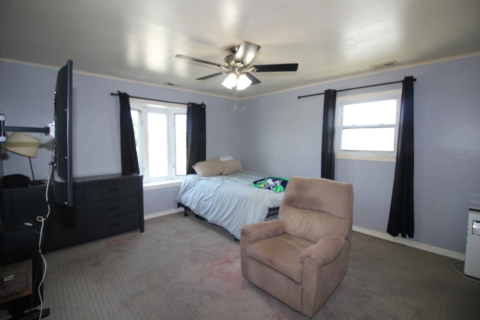 8001 S Kilpatrick Avenue, Chicago, IL 60652