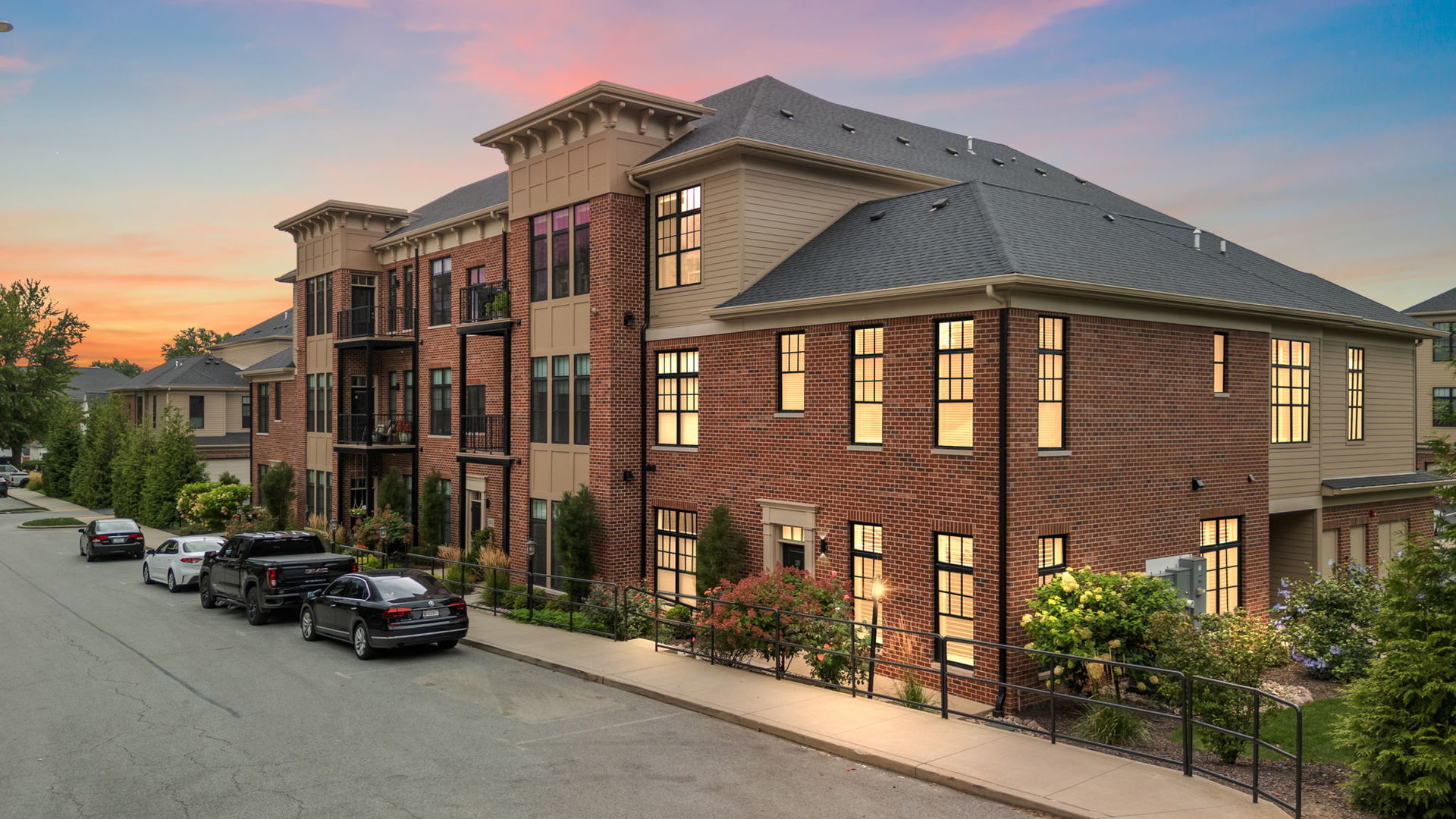 207 Academy Street #106, Valparaiso, IN 46383