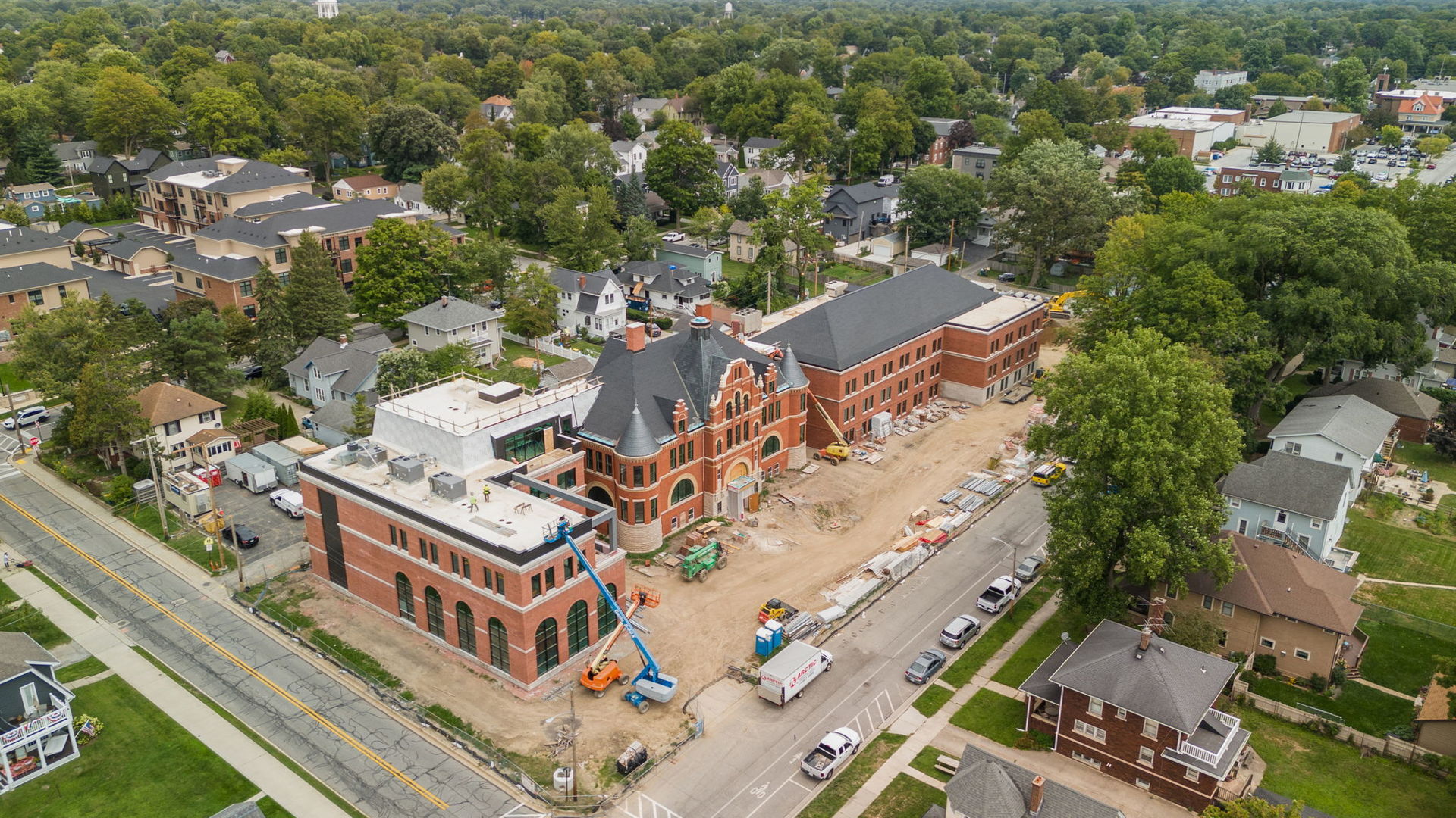 207 Academy Street #106, Valparaiso, IN 46383