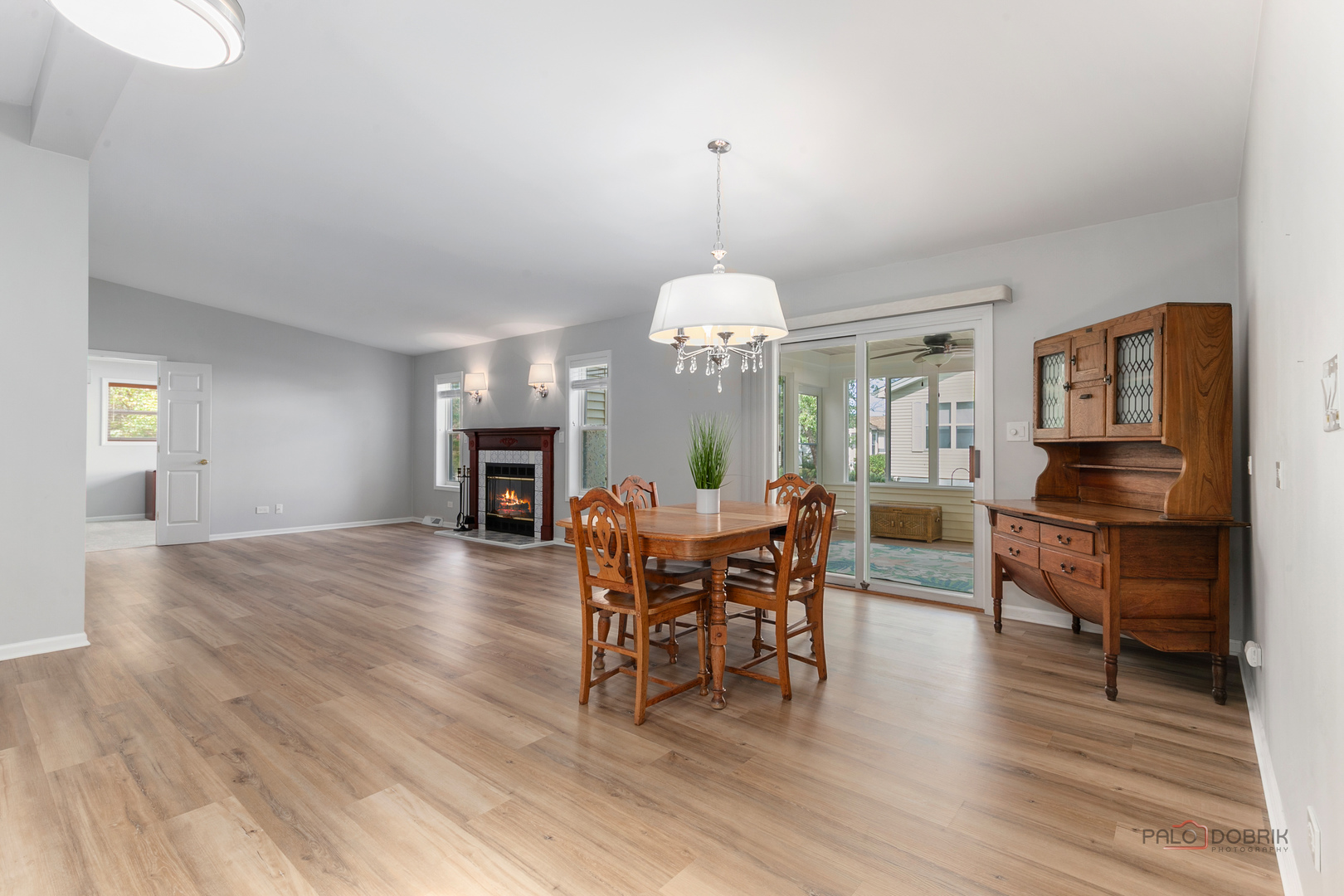 6 Secretariat Court, Grayslake, IL 60030