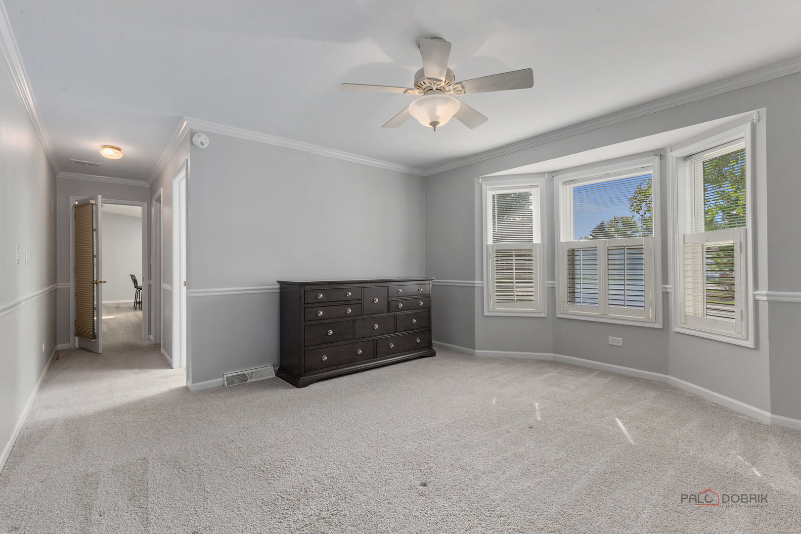 6 Secretariat Court, Grayslake, IL 60030