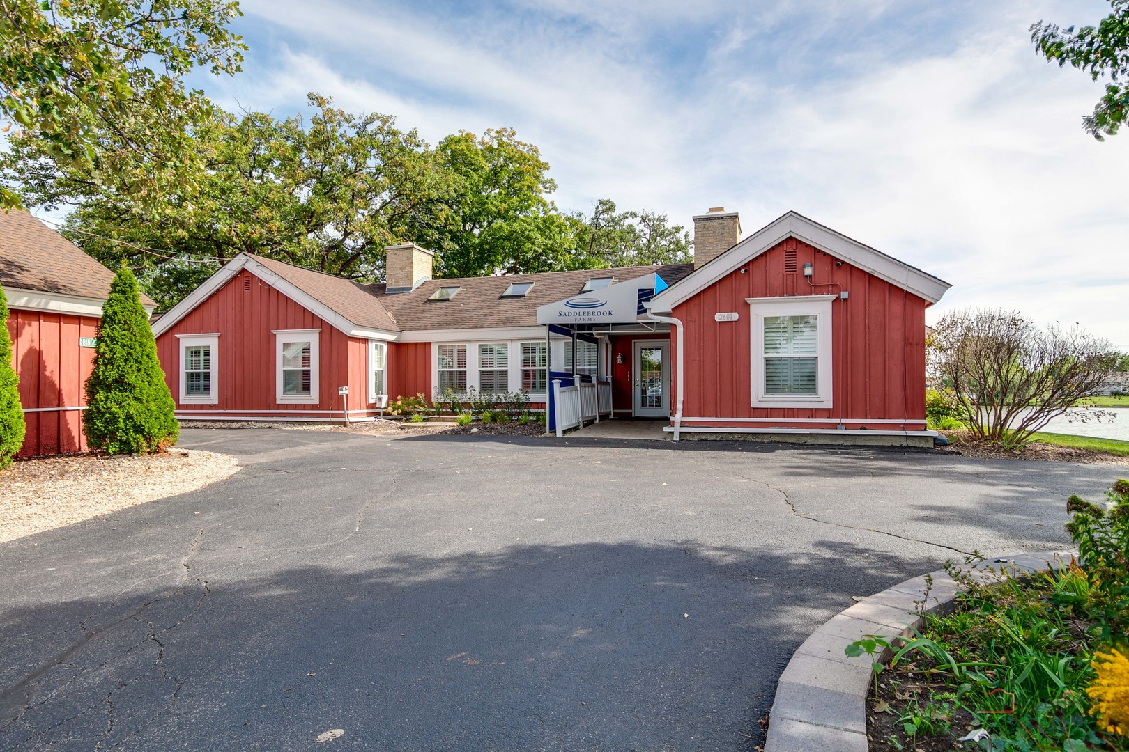 6 Secretariat Court, Grayslake, IL 60030