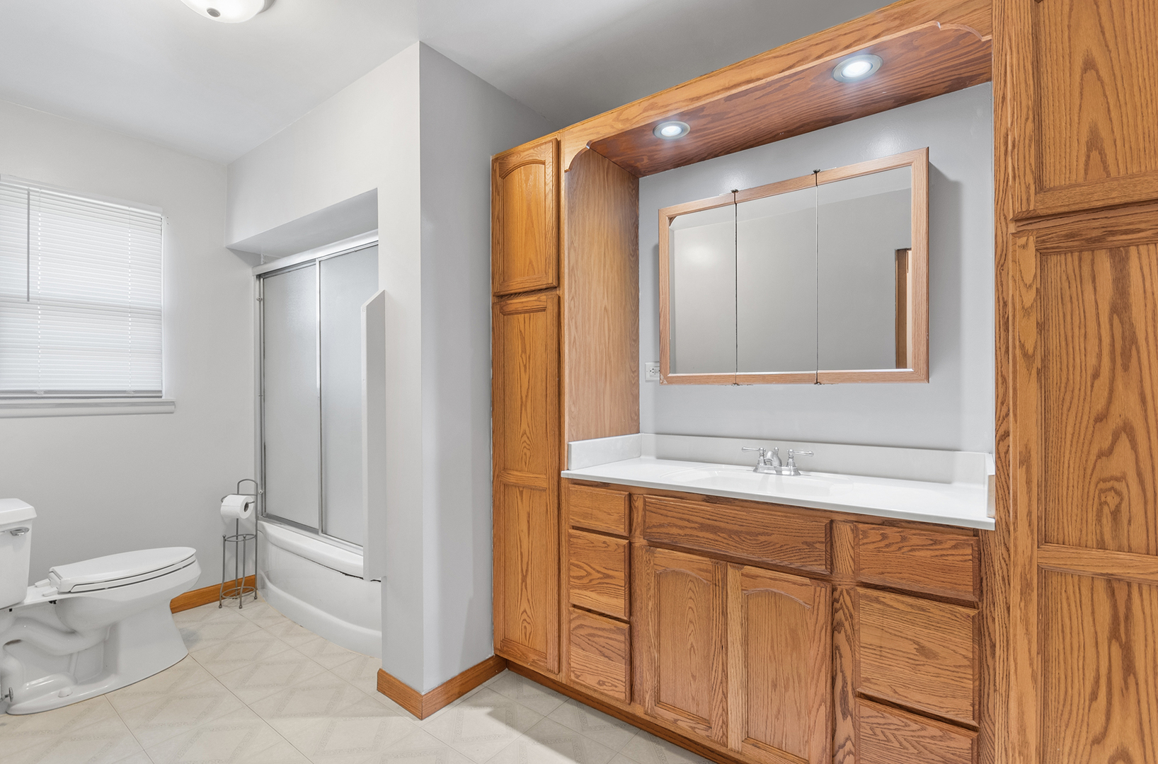 1303 Colorado Avenue, Joliet, IL 60435