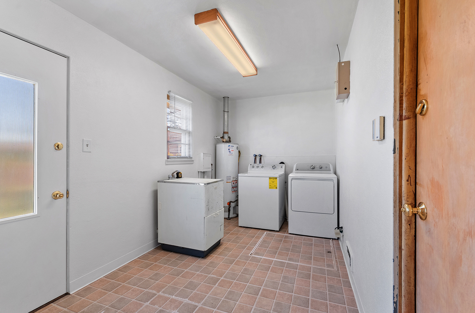 1303 Colorado Avenue, Joliet, IL 60435