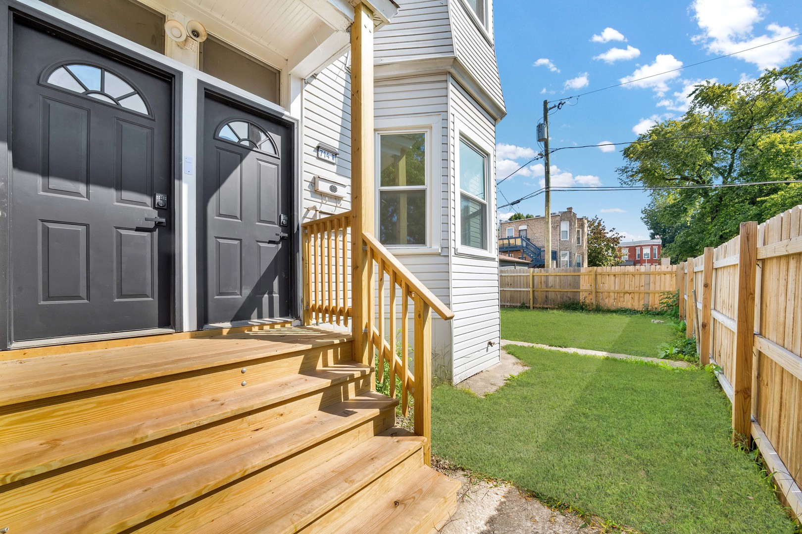 714 W 48th Place, Chicago, IL 60609