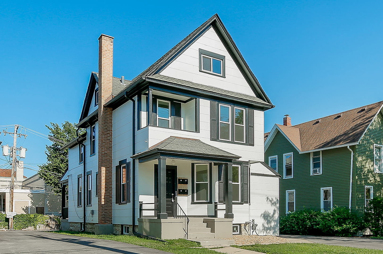 123 N West Street, Wheaton, IL 60187