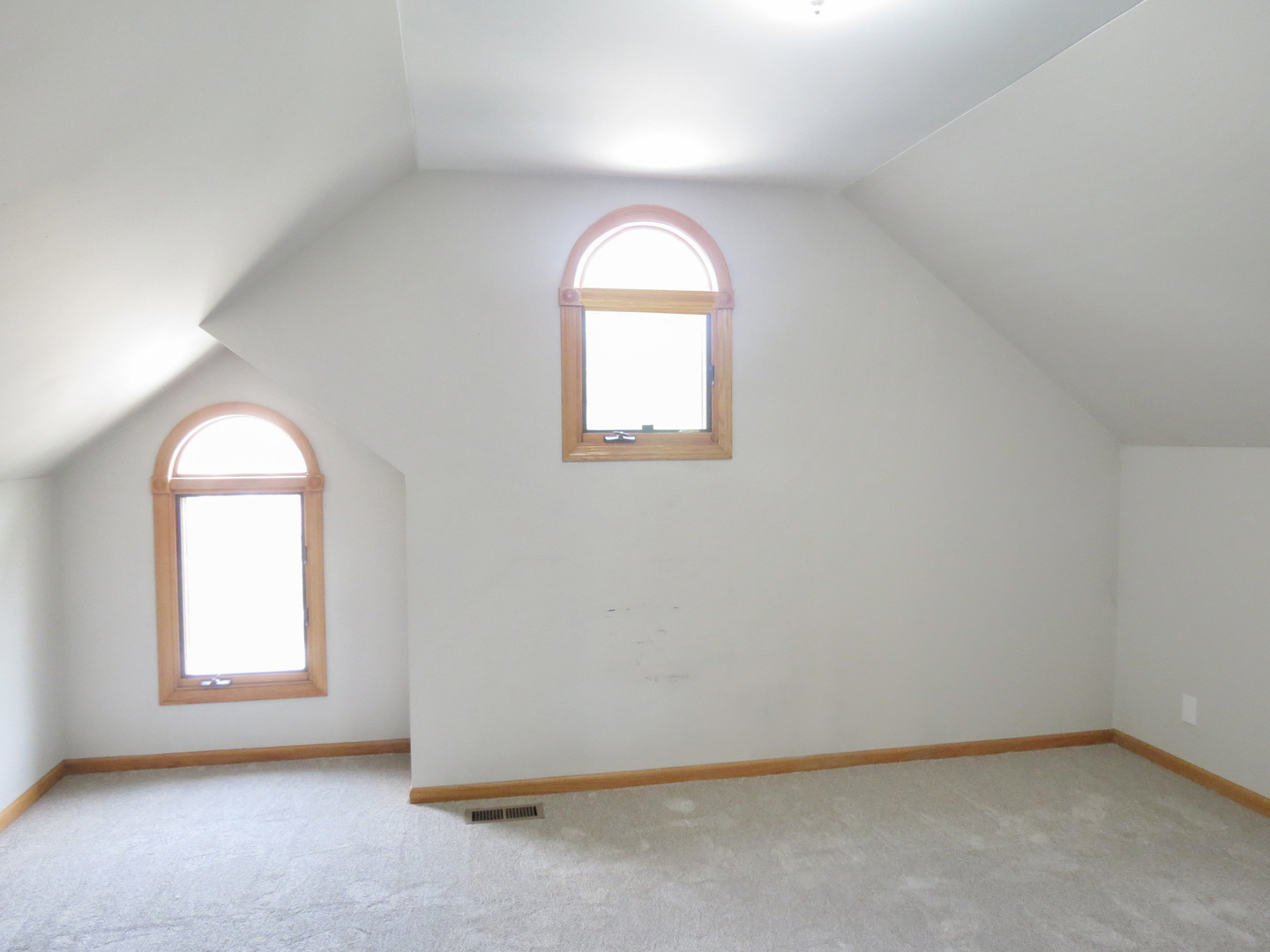 358 Mayo Lane, Bloomingdale, IL 60108