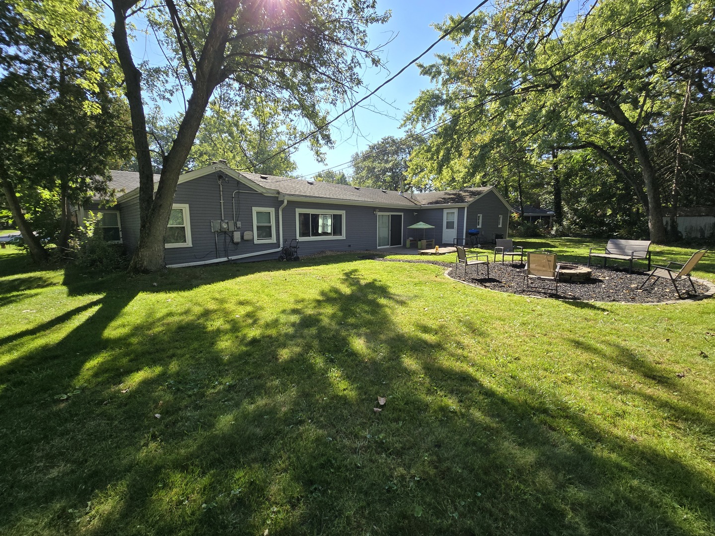 3898 Montgomery Drive, Crete, IL 60417