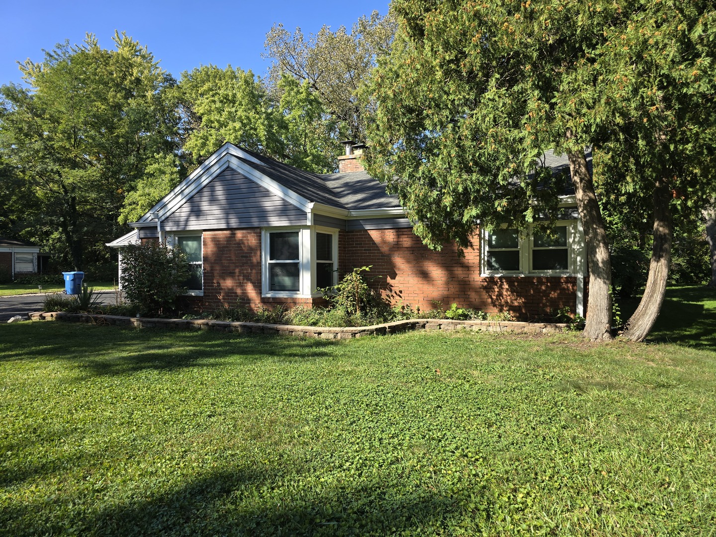 3898 Montgomery Drive, Crete, IL 60417