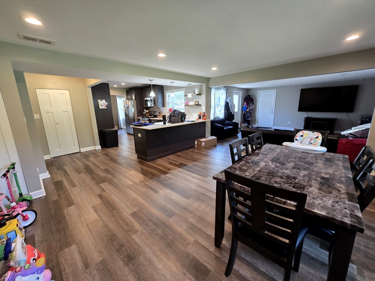 3898 Montgomery Drive, Crete, IL 60417