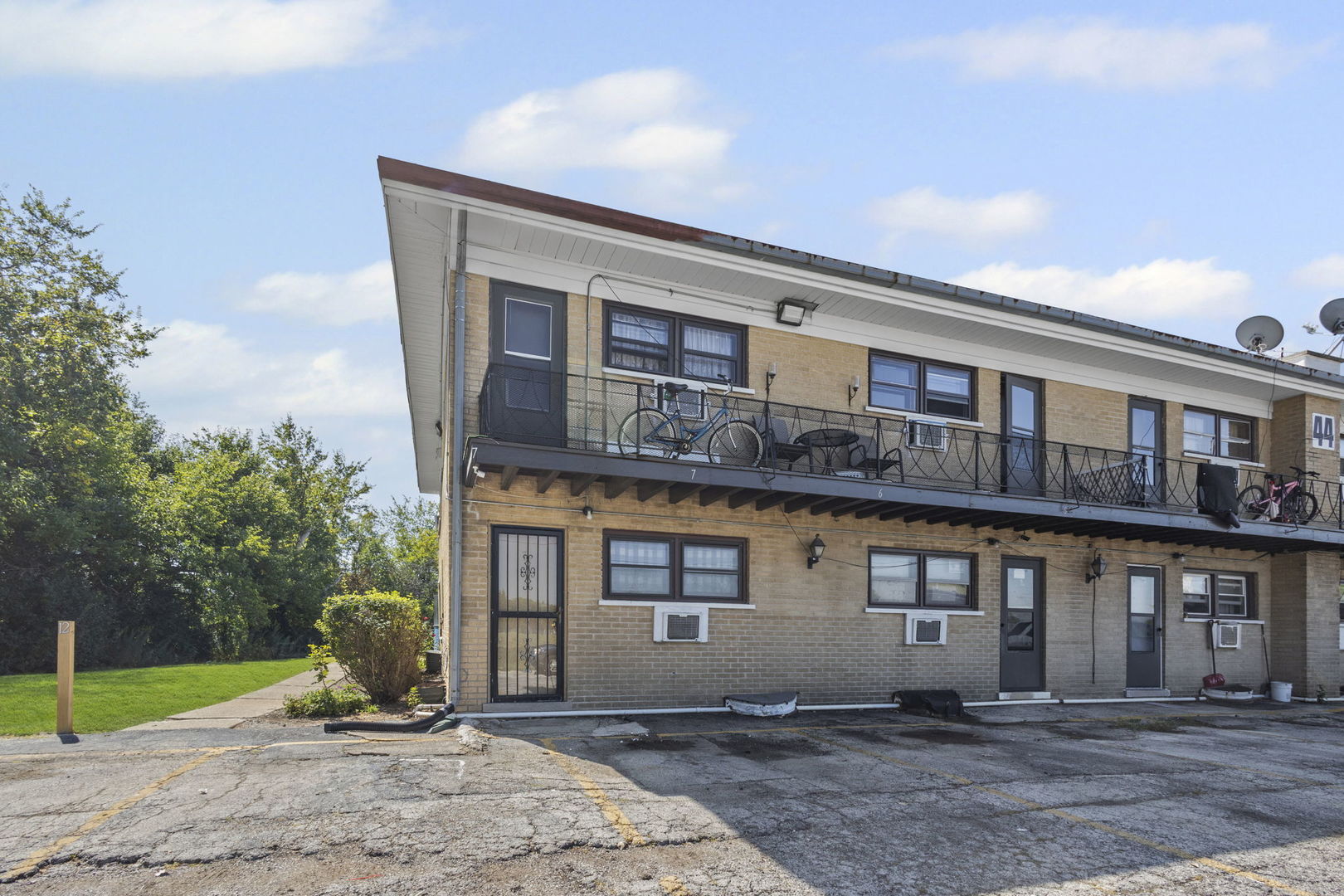 44 King Arthur Court #7, Northlake, IL 60164