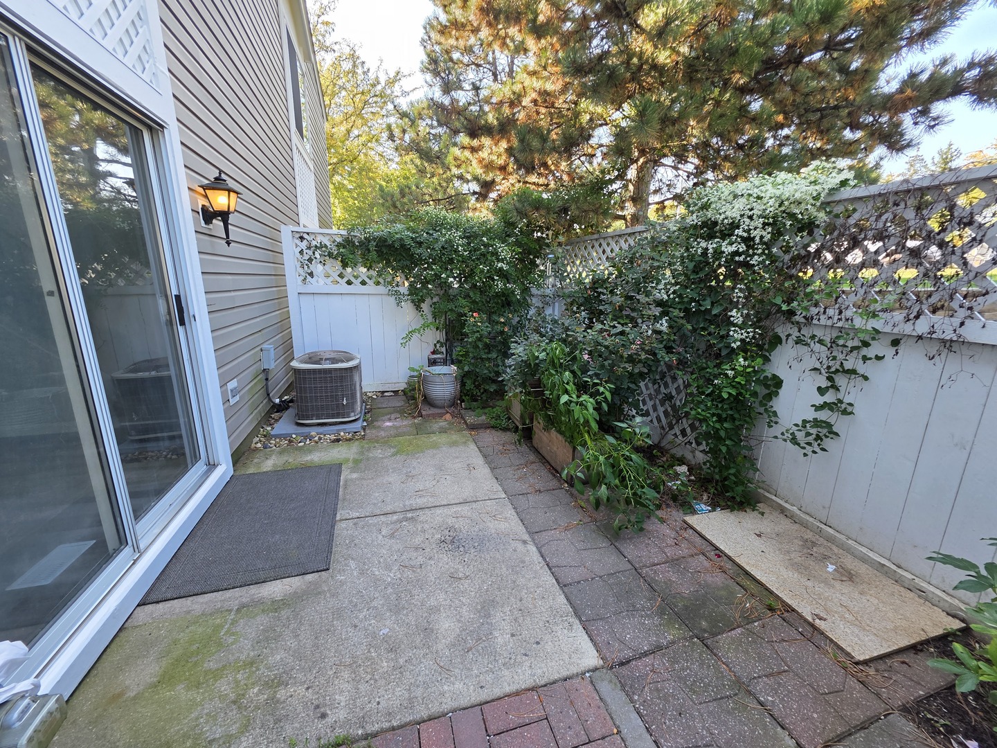454 Paul Revere Court, Aurora, IL 60504