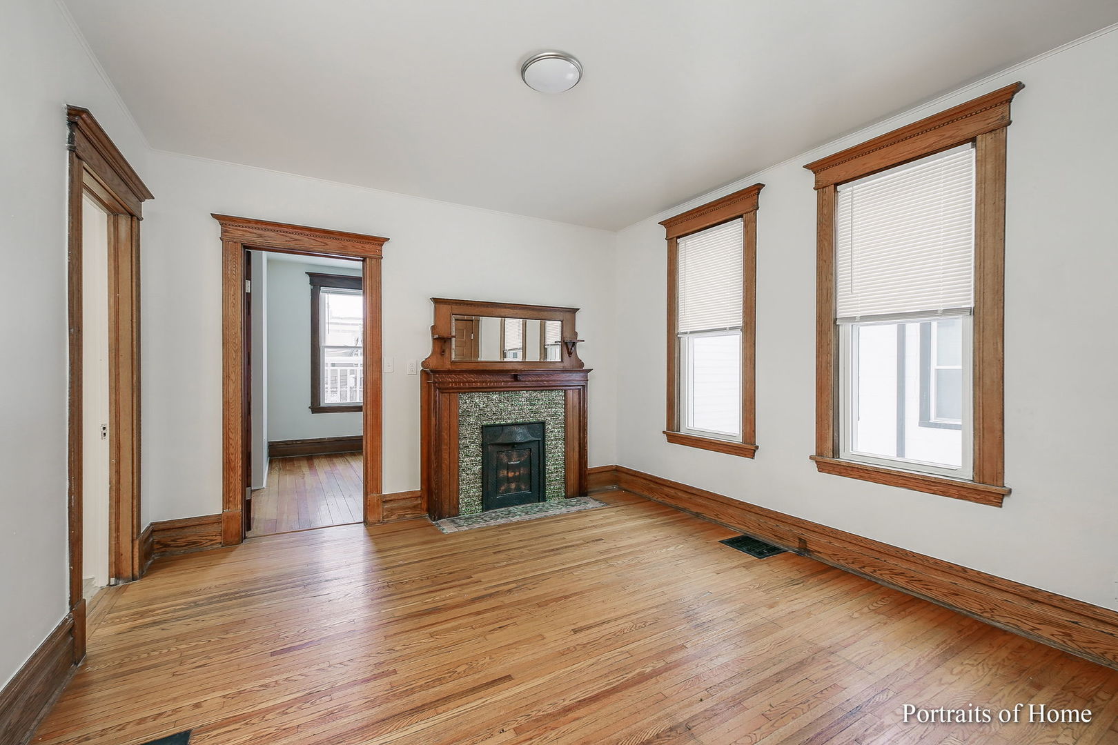 127 N West Street, Wheaton, IL 60187